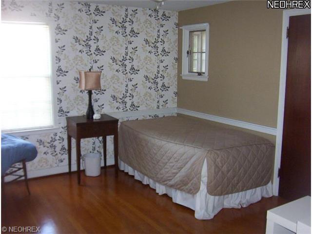 181 Ridgewood Dr, Youngstown, OH 44512 photo 13