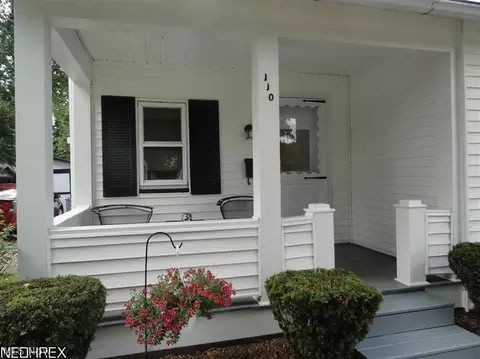 110 W 13th St, Dover, OH 44622 photo 3
