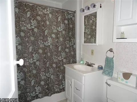 110 W 13th St, Dover, OH 44622 photo 9