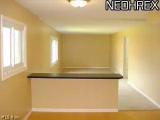 101 Lee Ct, Elyria, OH 44035 photo 6