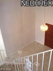 101 Lee Ct, Elyria, OH 44035 photo 2