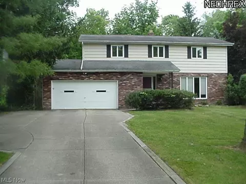 37560 Fox Run Dr, Solon, OH 44139 photo 1