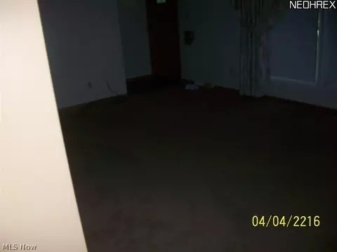 304 E 280th St, Euclid, OH 44132 photo 2