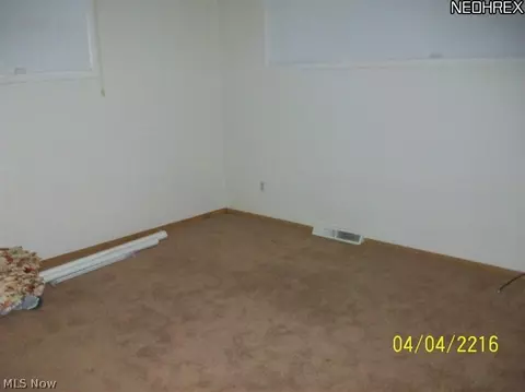 304 E 280th St, Euclid, OH 44132 photo 6