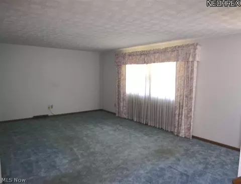 108 Brookvalley Dr, Elyria, OH 44035 photo 4