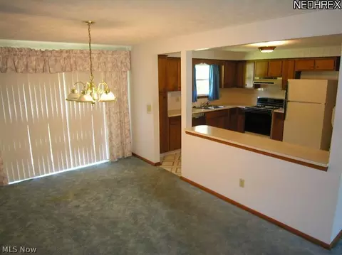 108 Brookvalley Dr, Elyria, OH 44035 photo 6