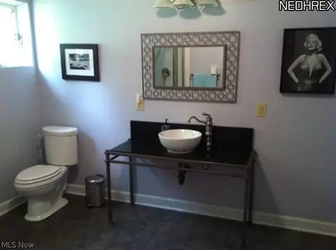 2184 Ayers Ave, Akron, OH 44313 photo 7