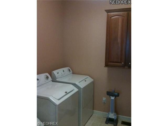 39159 Courseview Dr, Avon, OH 44011 photo 5