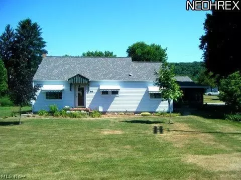 218 Rivercrest Dr, Coshocton, OH 43812 photo 1