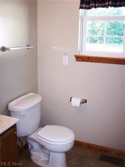 5747 Everett Hull Rd, Fowler, OH 44418 photo 11