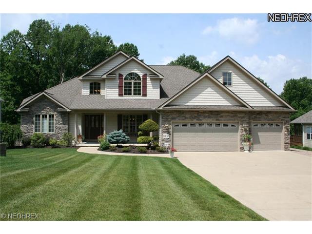 8136 Rainbow Dr, Painesville, OH 44077 photo 1