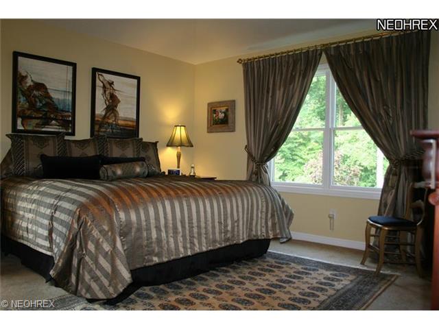 8136 Rainbow Dr, Painesville, OH 44077 photo 6
