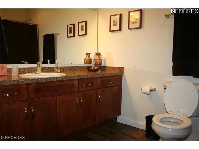 8136 Rainbow Dr, Painesville, OH 44077 photo 13