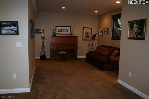 8136 Rainbow Dr, Concord, OH 44077 photo 15