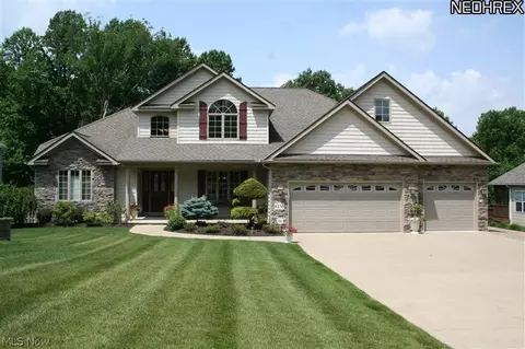 8136 Rainbow Dr, Concord, OH 44077 photo 1
