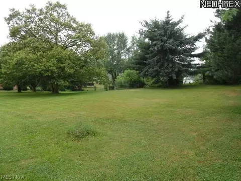 1106 E Maple St, North Canton, OH 44720 photo 10