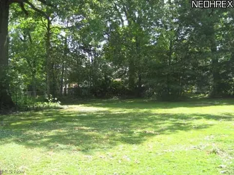 281 E 266th St, Euclid, OH 44132 photo 10