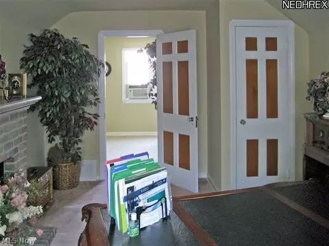 281 E 266th St, Euclid, OH 44132 photo 17