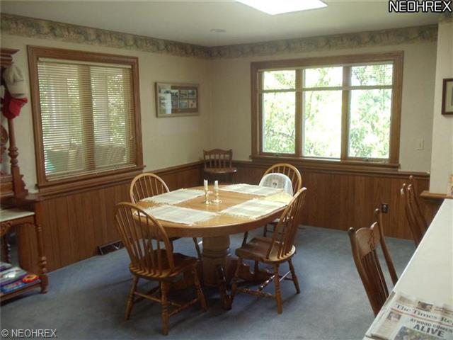 209 Schaar Dr, Dover, OH 44622 photo 6