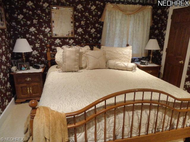 209 Schaar Dr, Dover, OH 44622 photo 8