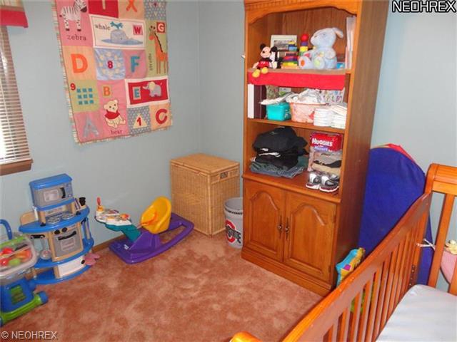 209 Schaar Dr, Dover, OH 44622 photo 11