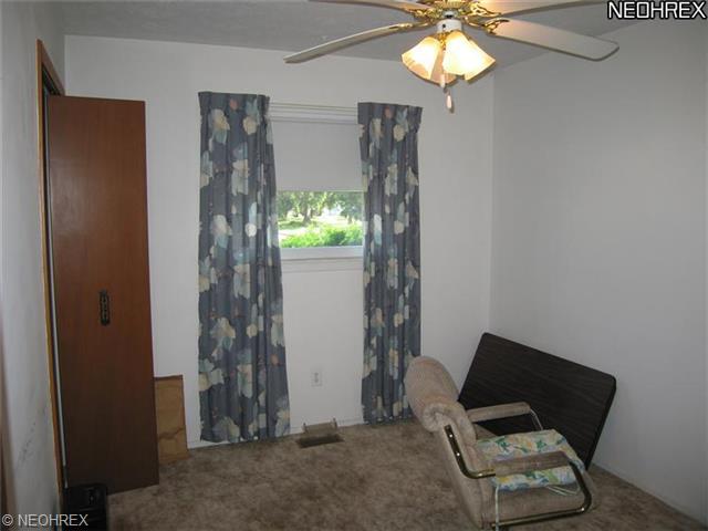 38830 Comanche Trl, Willoughby, OH 44094 photo 4
