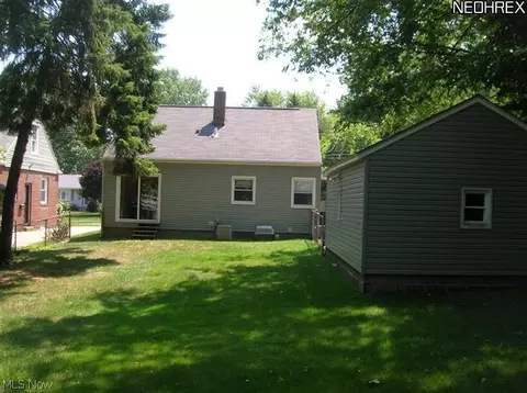 92 Hawk Ave, Akron, OH 44312 photo 6