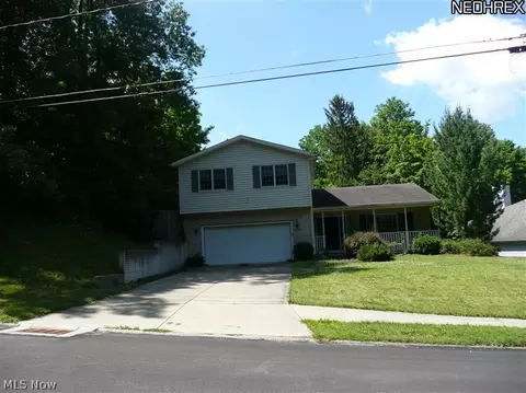 289 Windward Dr, Elyria, OH 44035 photo 1