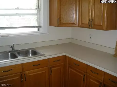 26 E Main St, Canfield, OH 44406 photo 10
