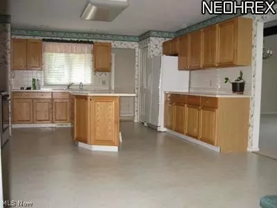 144 Devorah Dr, Aurora, OH 44202 photo 5