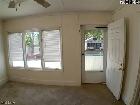 111 Blake St, Elyria, OH 44035 photo 3