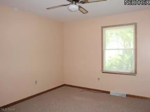 228 Forest Park Dr, Lagrange, OH 44050 photo 7