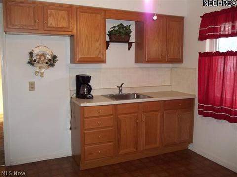 6418 Ridge Rd, Parma, OH 44129 photo 8