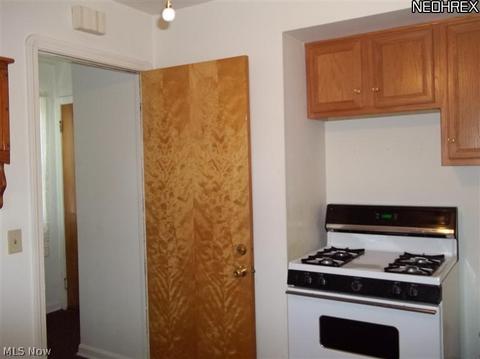 6418 Ridge Rd, Parma, OH 44129 photo 10