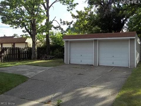6418 Ridge Rd, Parma, OH 44129 photo 4
