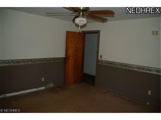 5607 Ketcham Ave, Ashtabula, OH 44004 photo 9