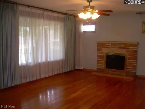 1905 Thane Ave, Akron, OH 44301 photo 2