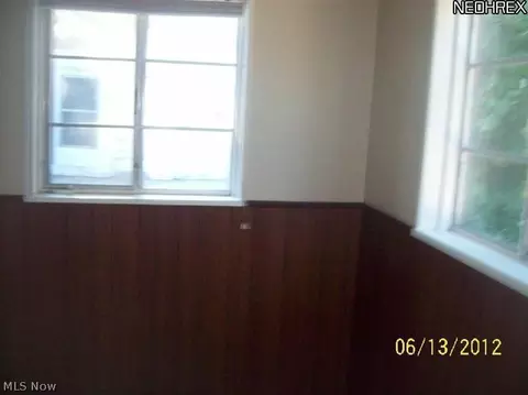 1745 E 300th St, Wickliffe, OH 44092 photo 4