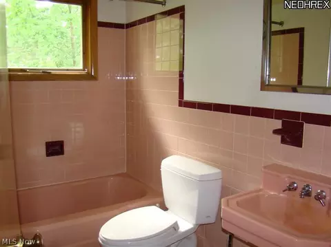 9580 Venus Dr, Chardon, OH 44024 photo 12
