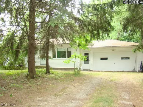 9580 Venus Dr, Chardon, OH 44024 photo 1