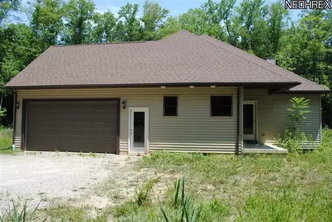9065 Knotty Pine Ln, Chardon, OH 44024 photo 6