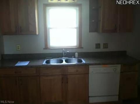 5613 Adams Ave, Ashtabula, OH 44004 photo 8