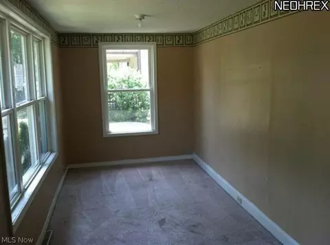 5613 Adams Ave, Ashtabula, OH 44004 photo 6