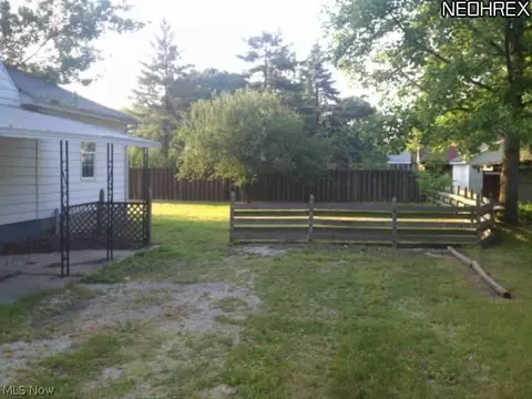 2211 E 44th, Ashtabula, OH 44004 photo 3