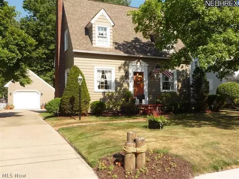 528 Allen Ave, Ashtabula, OH 44004 photo 1