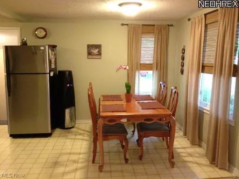 4083 Helmick Ave, Norton, OH 44203 photo 7
