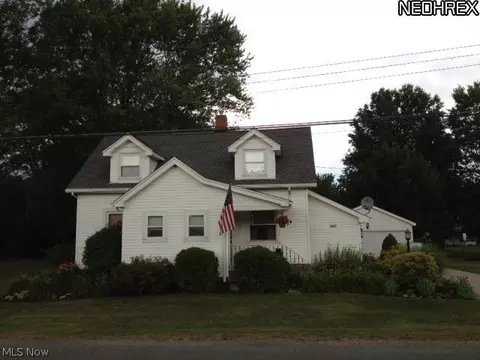 4083 Helmick Ave, Norton, OH 44203 photo 2