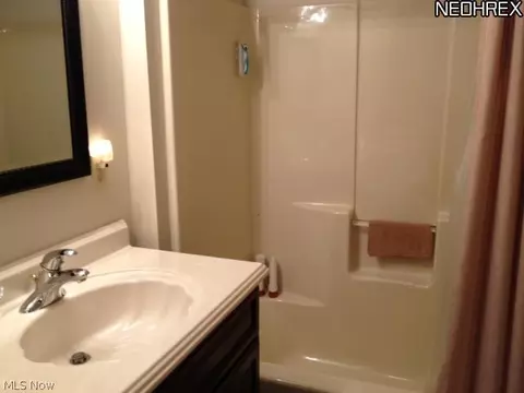 4083 Helmick Ave, Norton, OH 44203 photo 10