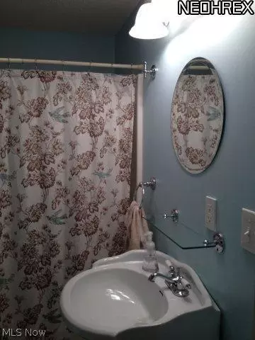 4083 Helmick Ave, Norton, OH 44203 photo 9