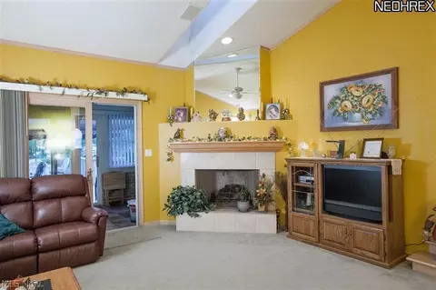 6000 Springridge Dr, Springfield, OH 44454 photo 4